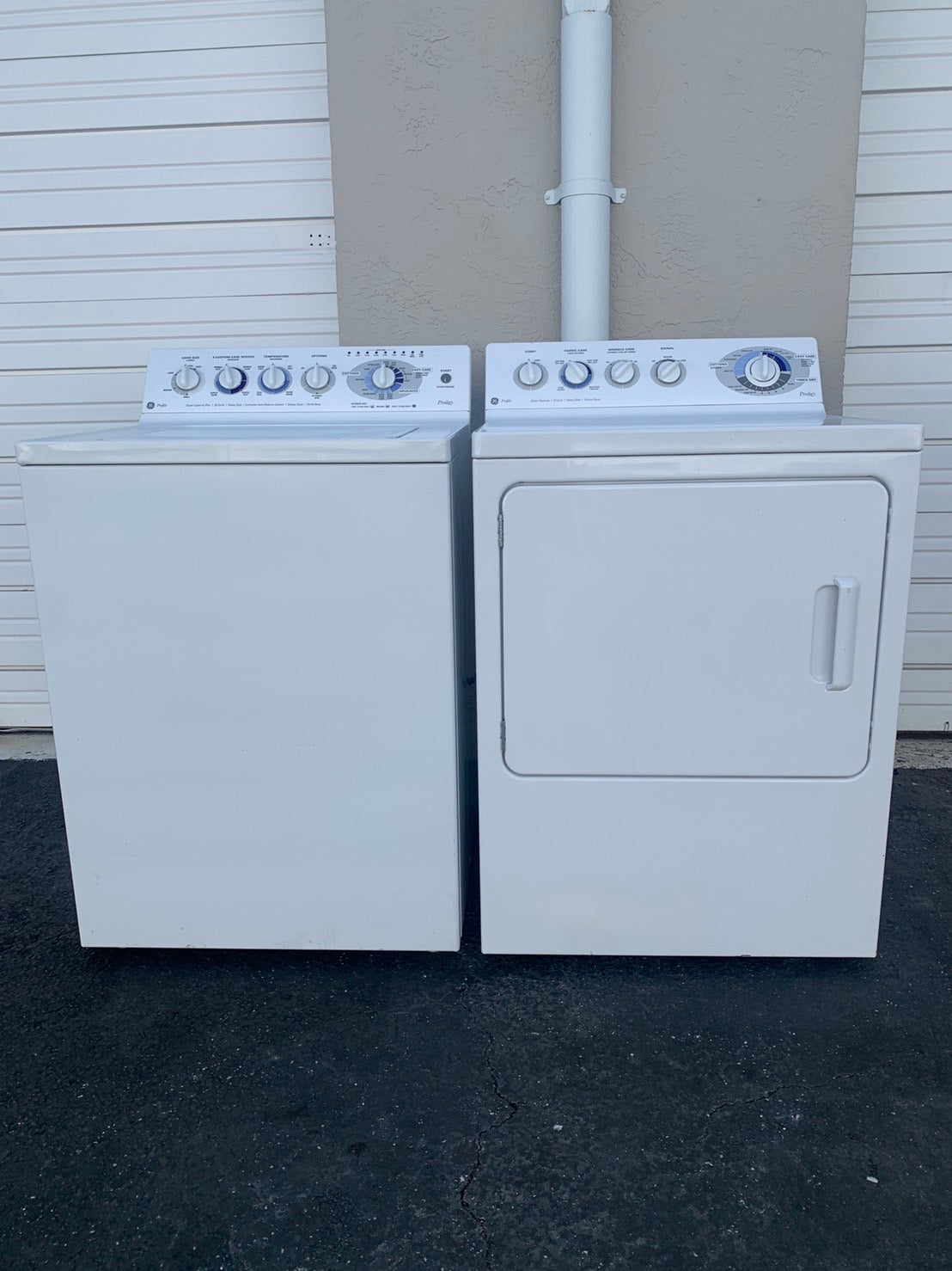 GE Washer and Dryer Set GE Washer and Dryer Set